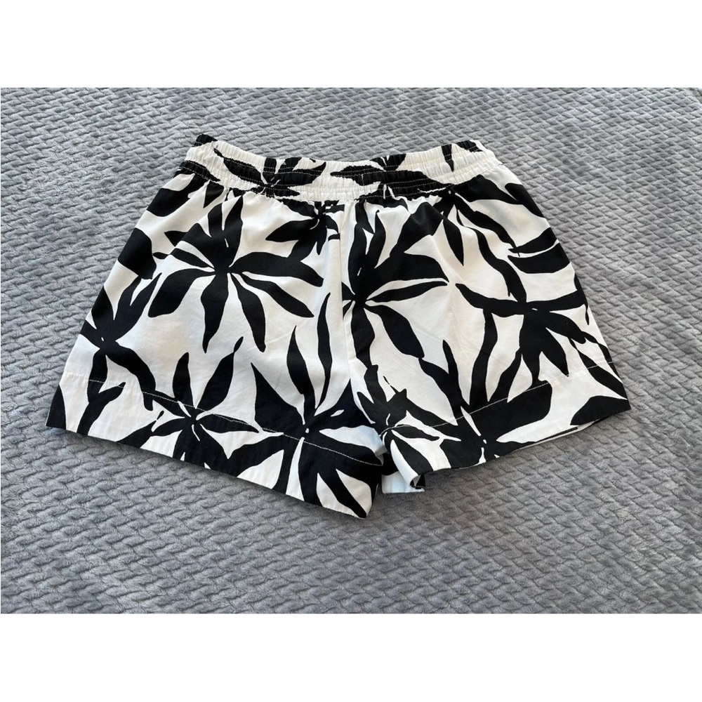 free assembly Pull On shorts Size S - Picture 4 of 8